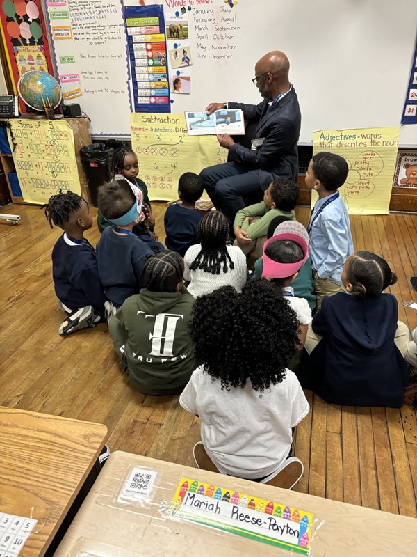 CEO, Mr. Garlin reads to kindergarten!